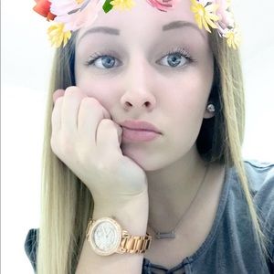 Meet your Posher, Lexy